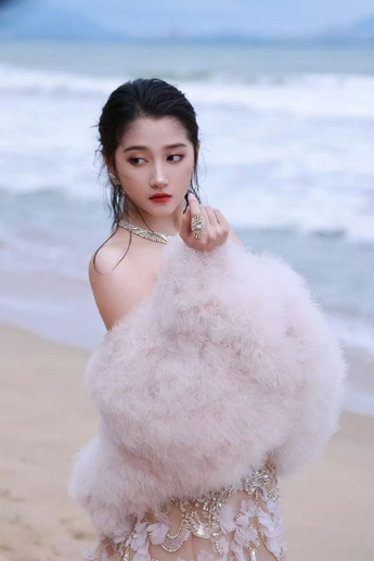 操人APP功能界面展示